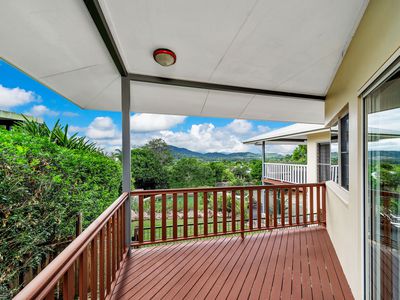 33 Eugenia Crescent, Redlynch