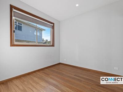 78 Pobblebonk Crescent, Clyde North