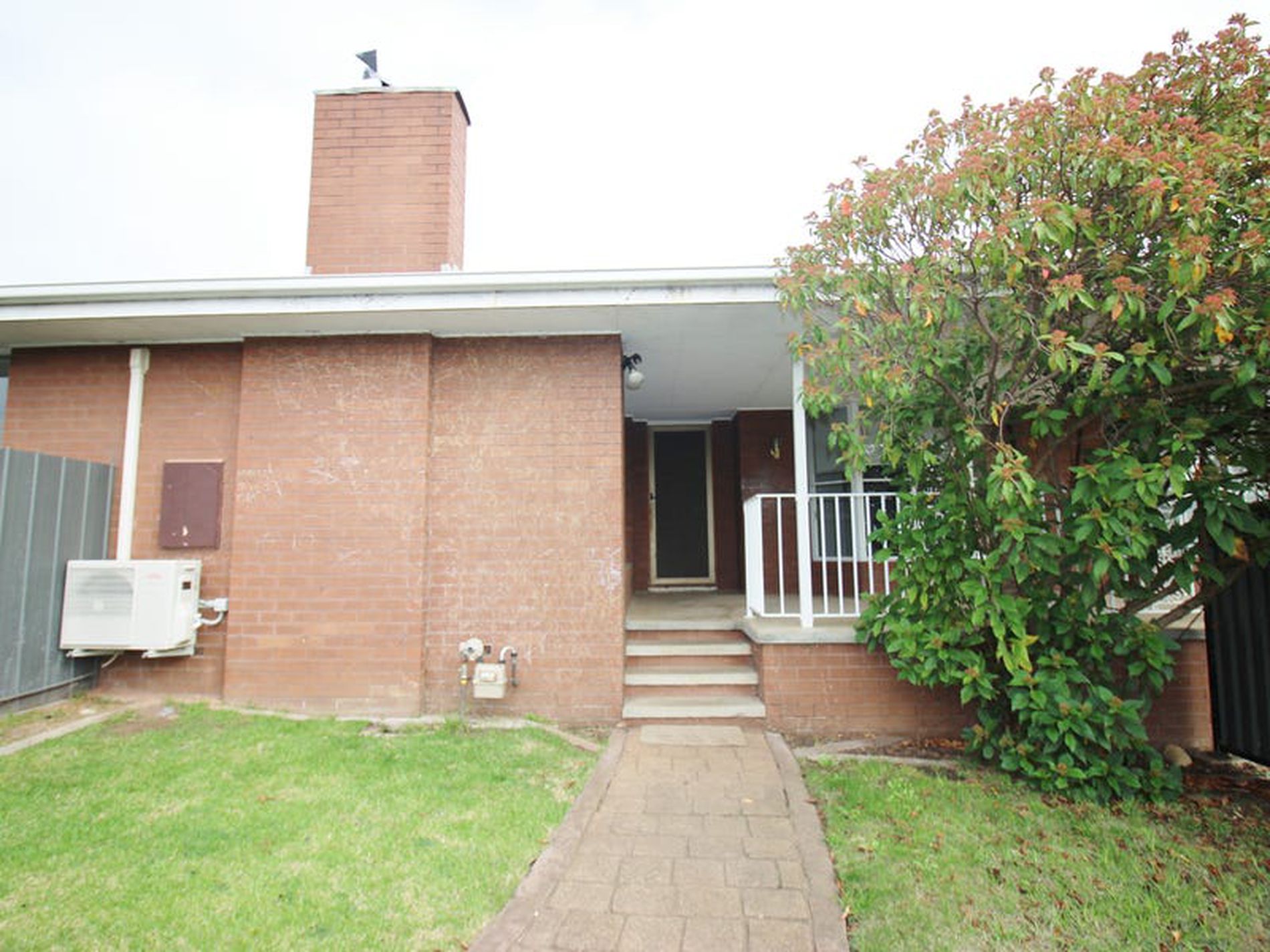 19 Walpole Avenue, Belmont