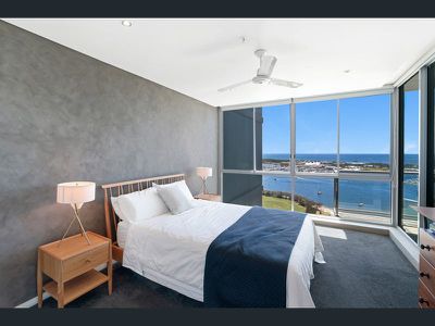 2406 / 1 Como Crescent, Southport