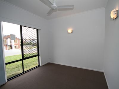 1 Sandalwood Close, Mackenzie