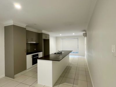 1 / 2 Summit Street, Griffin