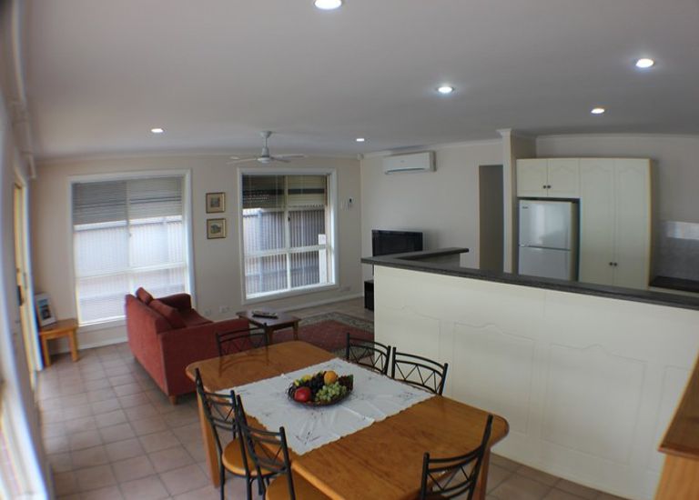 1 / 12A King Street, Glandore