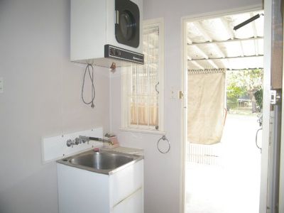 96 Cemetary Road, Eastern Heights