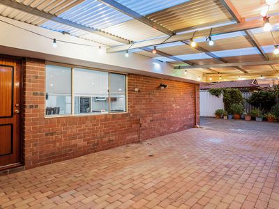 43 Kingsmill Gardens, Winthrop