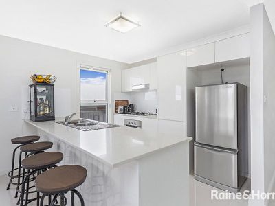 6 / 102 Kanahooka Road, Kanahooka