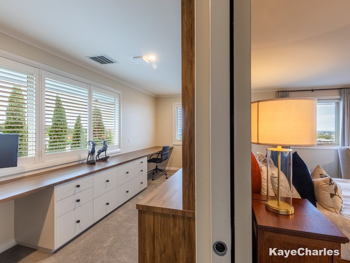 9 Royal Crescent, Beaconsfield