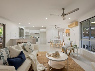 1 / 5 Carrothool Place, Mooloolaba