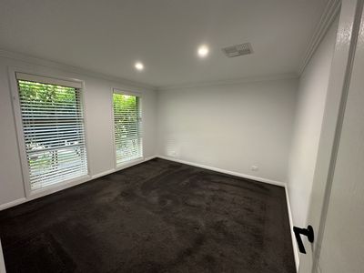 93 Champagne Drive, Dubbo