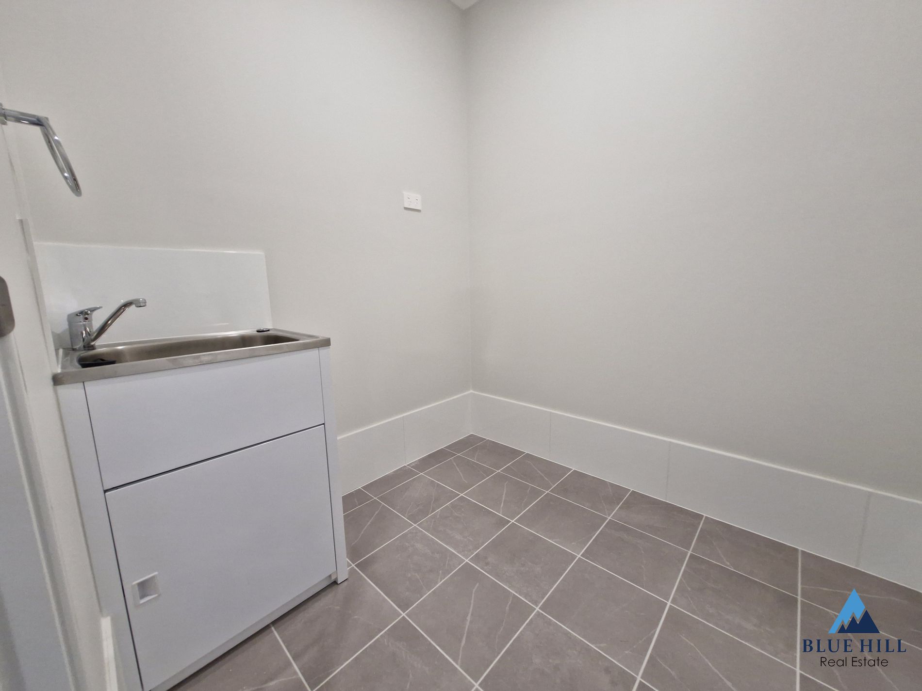 2 / 94 Settlers Boulevard, Chisholm