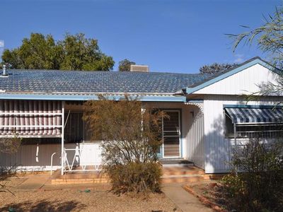 19 Crouch Street, Forbes