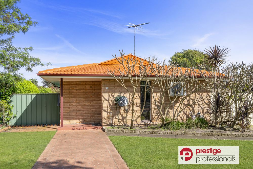 4 Chauvel Avenue, Wattle Grove
