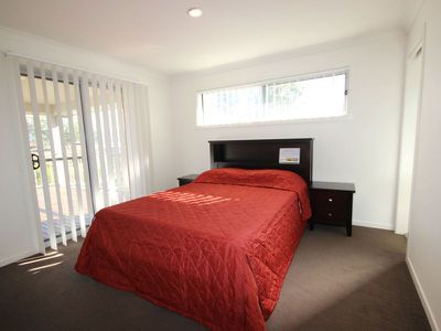 12 Trumpeter Avenue, Eden