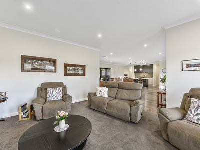 5 Parker Close, Millicent