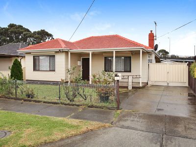 4 Mansfield Avenue, Sunshine North