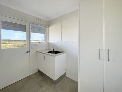 74 Young Street, Forbes