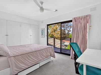 29 Threadbow Crescent, Wheelers Hill