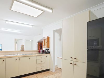 B4 / 31 Lenton Crescent, Oakhurst