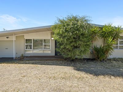 12 Drummond Street, Redcliffe