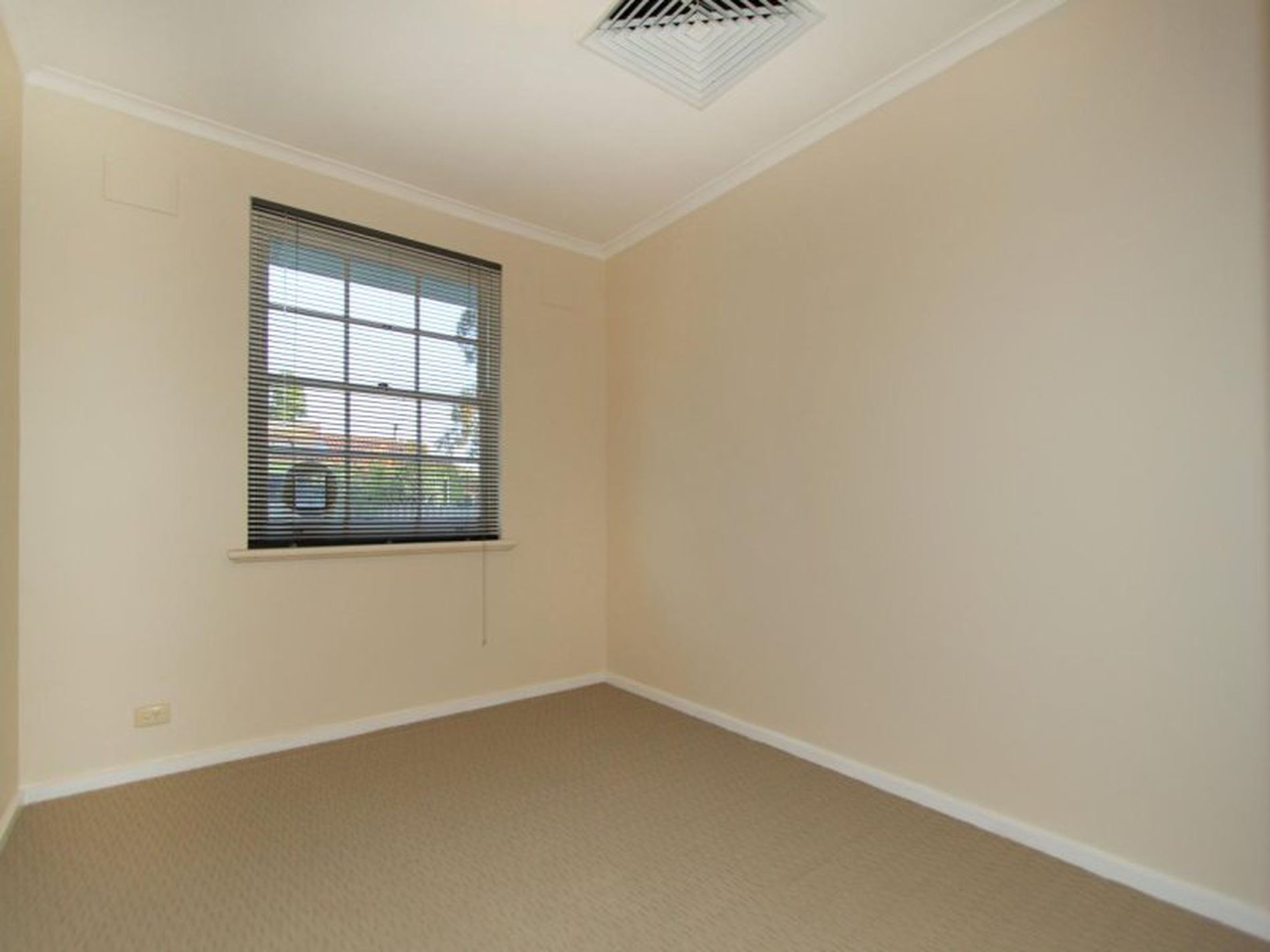 3 Elliot Place, Lamington