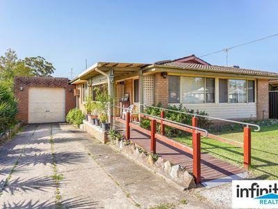 8 Supply Avenue, Lurnea