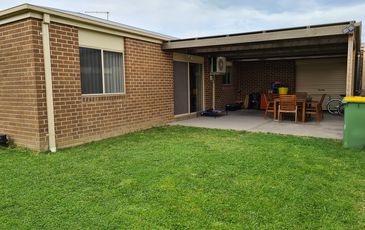 4 CORNFLOWER STREET, Pakenham