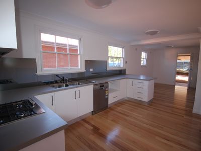 147 Central Avenue, Oak Flats