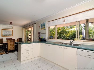 6 Troon Court, Tewantin