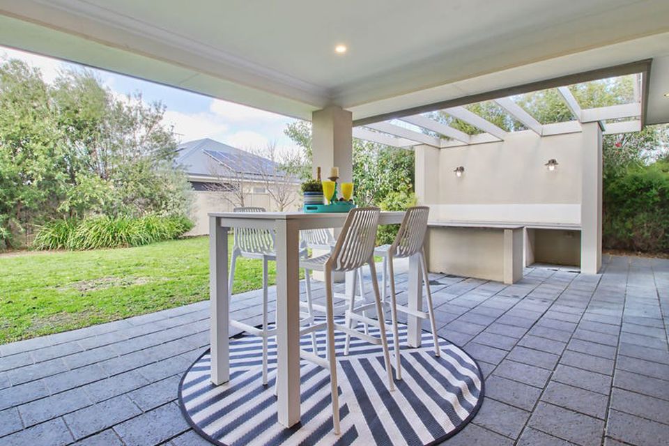15 Makybe Drive , Baldivis