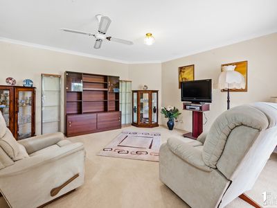 25 Templetonia Promenade, Halls Head