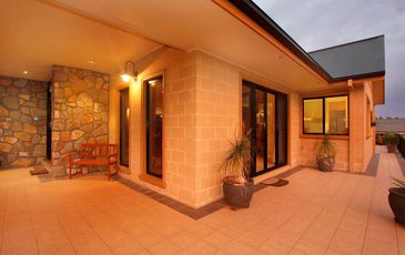 14 Woodspoint Drive, Beaconsfield