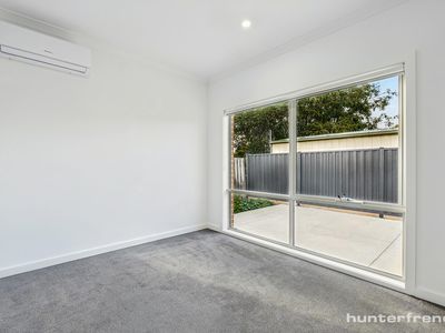2 / 42 Bruce Street South, Altona Meadows