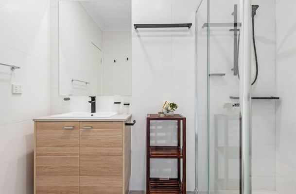 4 Lemnos Walk, Greenvale
