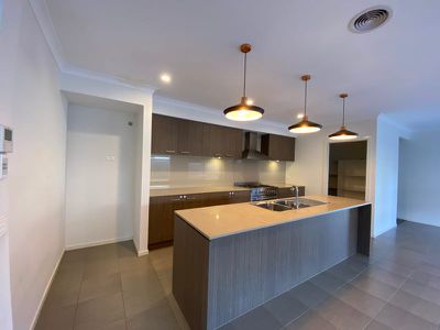 21 Cootamundra Drive, Armstrong Creek