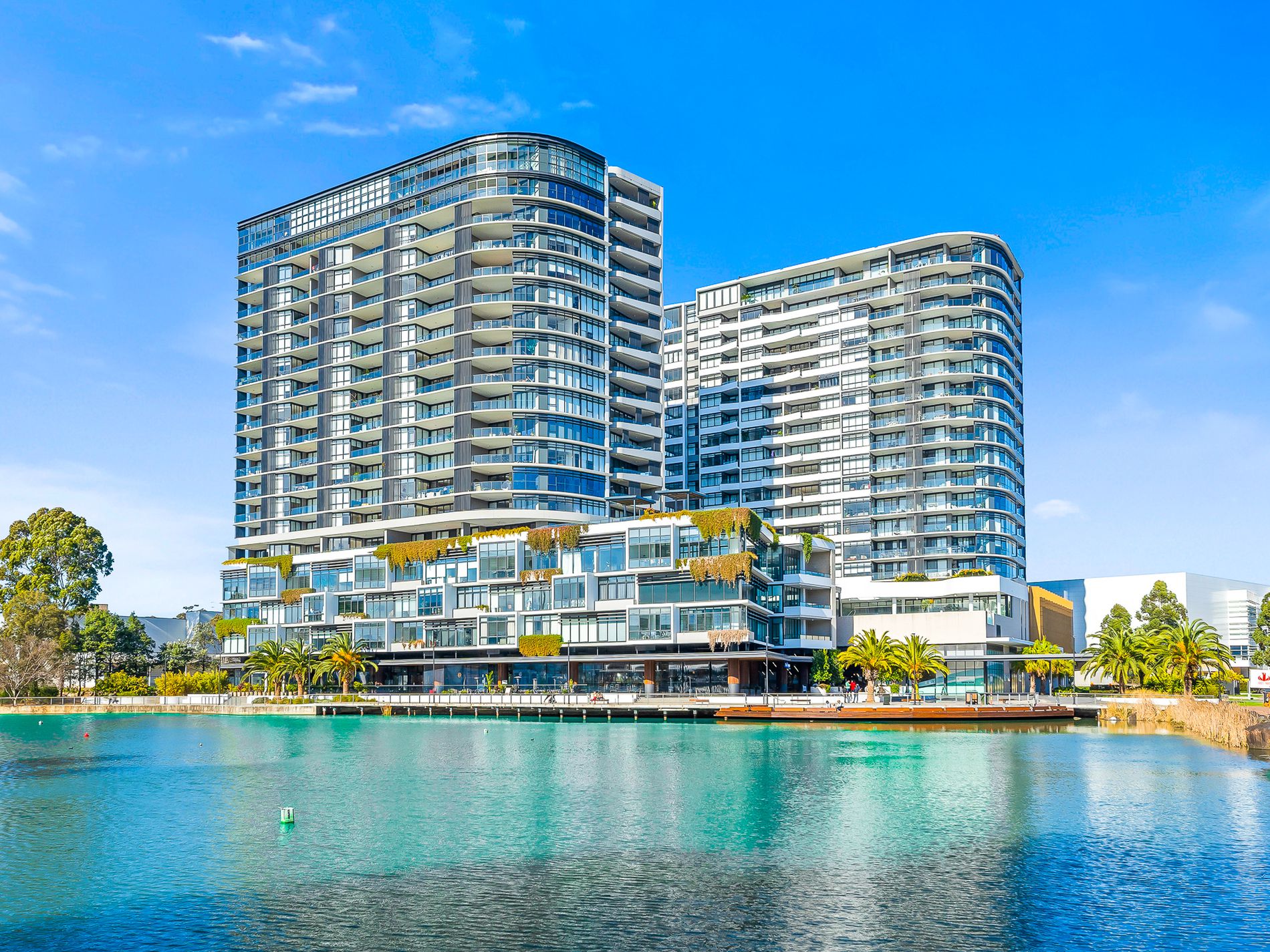 417 / 11 Solent Circuit, Norwest