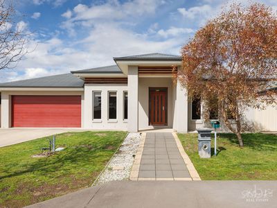 5 WEATHERS PLACE, Wodonga