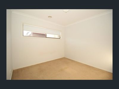 35 Bradshaw Ave, Craigieburn