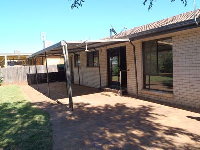 114 Baird Drive, Dubbo