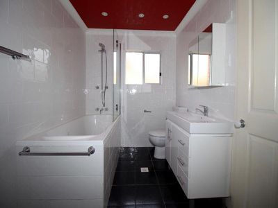 20 Edgell Street, West Bathurst