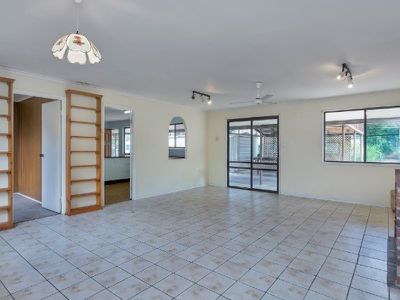 12 Gledhow Street, Willowbank