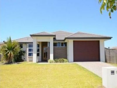 8 Dugong Avenue, Pialba