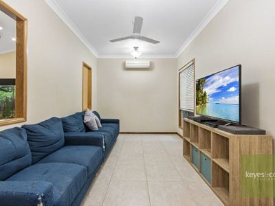 43 Shoalmarra Drive, Mount Low