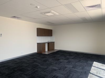 8 / 19 Radnor Drive, Deer Park