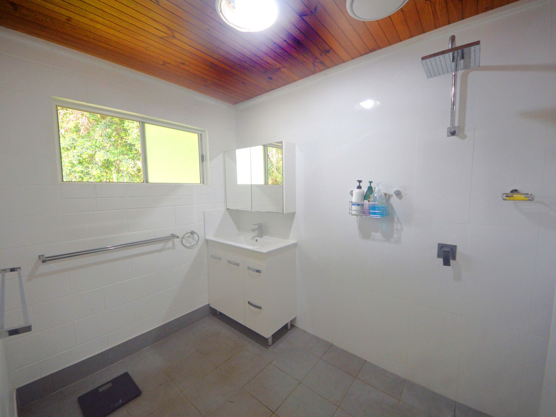 216 LILY CREEK ROAD, Cardwell
