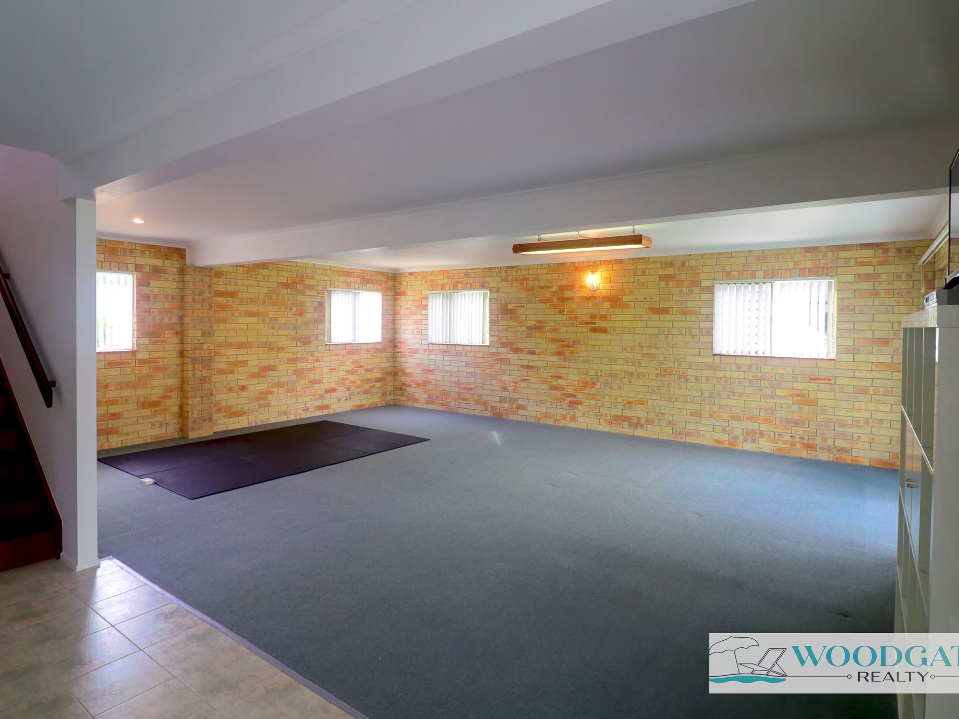 101 Esplanade, Woodgate