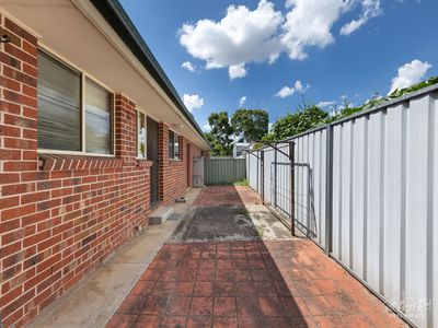 4 / 220 Cadell Street, East Albury