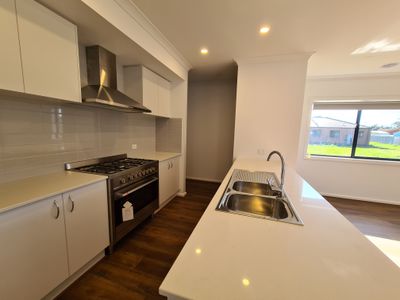 40 Tournament Drive, Mooroopna