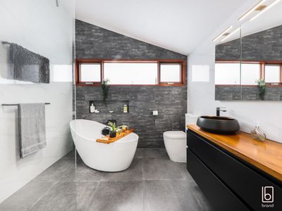 25 Tuggerawong Road, Wyongah