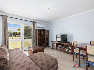 6 / 15 Corvus Place, Rockingham