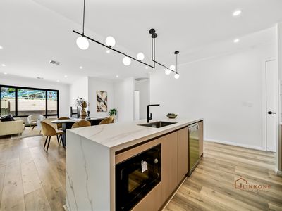 10 Brolga Promenade, Willetton